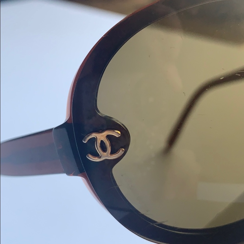 Vintage CHANEL shield Sunglasses Circa 2005 - Picture 8 of 15